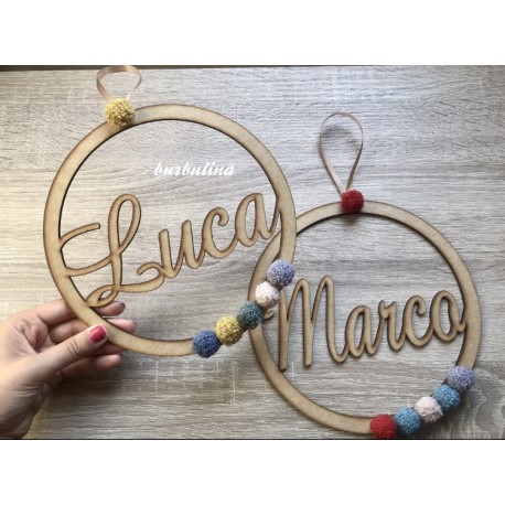 Colgador con nombre para niño o niña