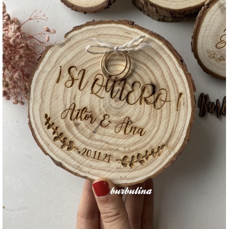 Porta alianzas boda de madera natural