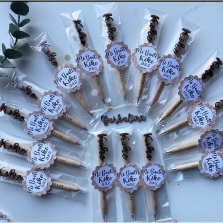 Boli de madera personalizado con nombre