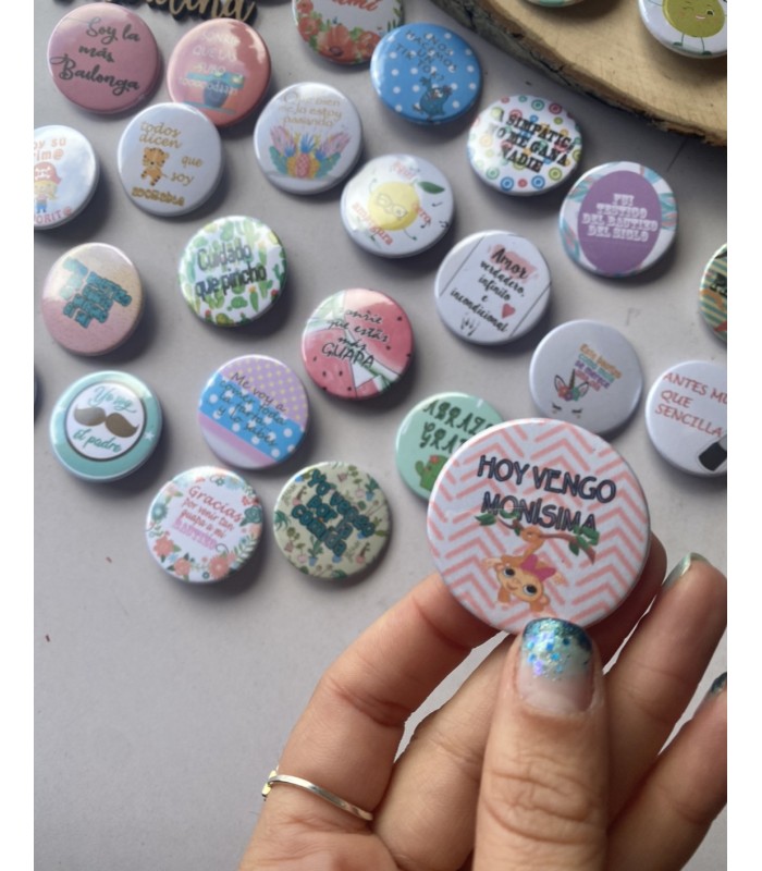 65 Chapas frases variadas para invitados de bautizo