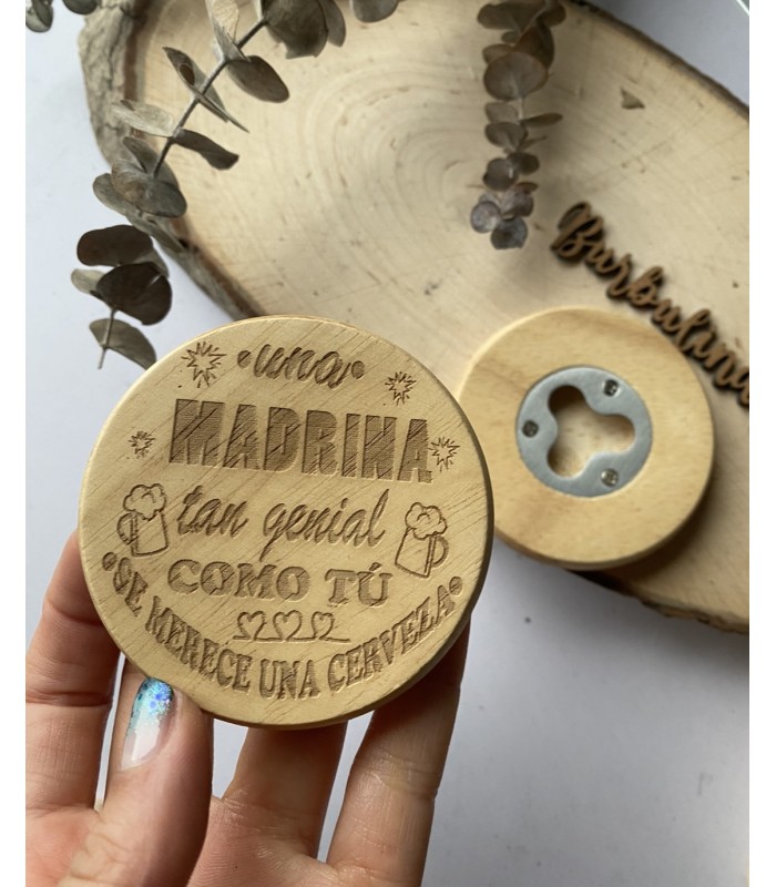 Abridor de madera/ posavasos para padrinos