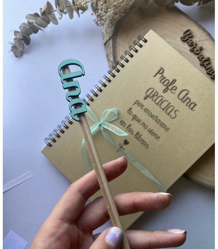 Libreta y lápiz para profe