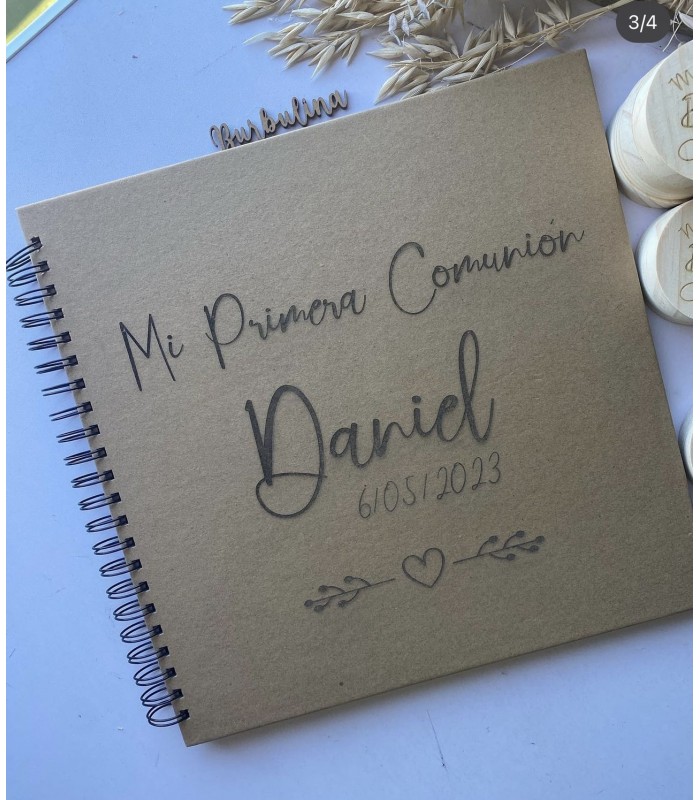 Libro de firmas modelo corazón y hojas