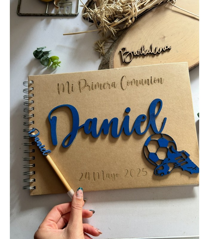 Libro de firmas modelo “fútbol pelota y botas”