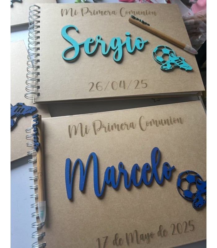 Libro de firmas modelo “fútbol pelota y botas”