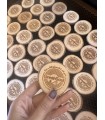 Rodajas madera natural con imán