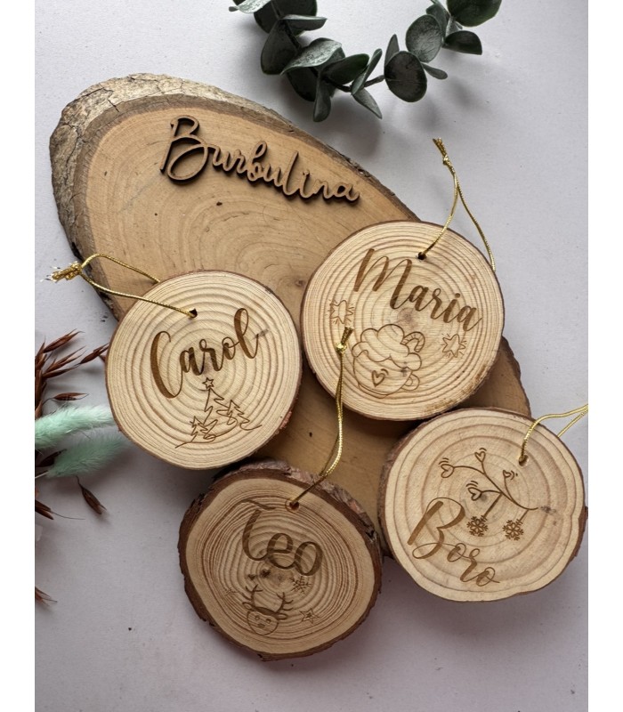 Rodaja de madera grabada navidad